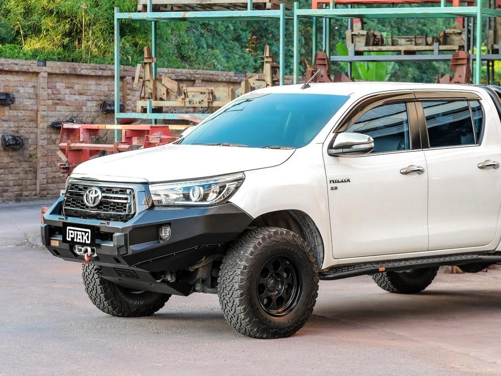 Elite No Loop Piak Bull Bar to suit Toyota Hilux 2018-2020 - Brixton 4x4 - Buy Online Now!