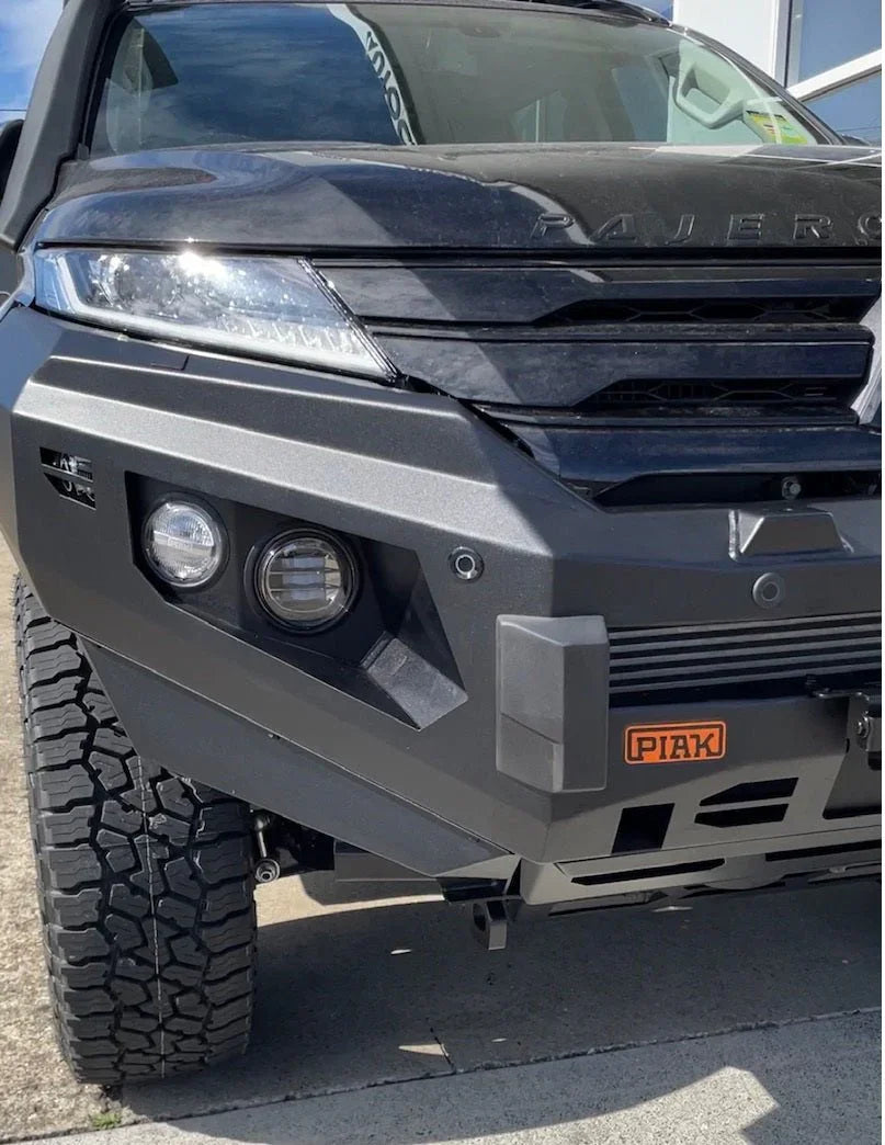Piak Elite No Loop Pajero Sports Bull Bar