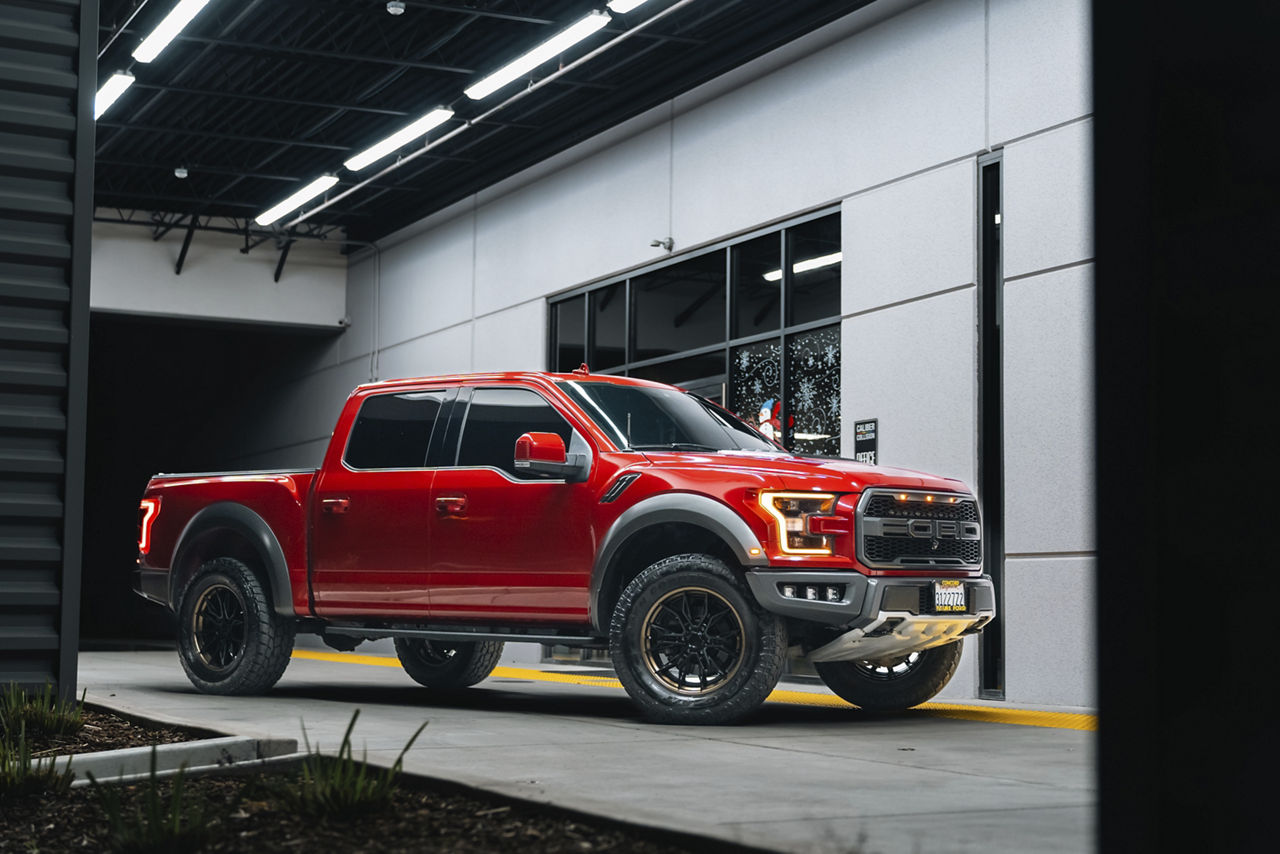 Fuel Off-Road Mutiny 6 FC404 Wheels – Matte Black With Gloss Bronze Lip